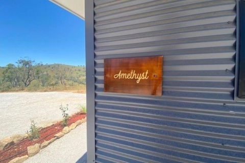 Amethyst - 1 Bed With Hot Tub - Kundalini Lodge - New South Wales Tourism  4