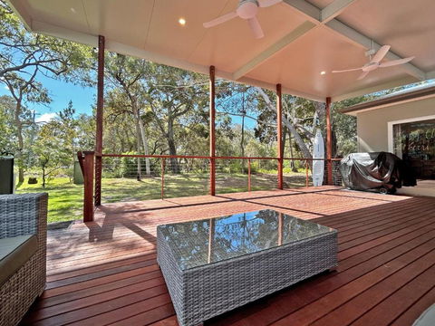 Amity Ohana - New South Wales Tourism  0