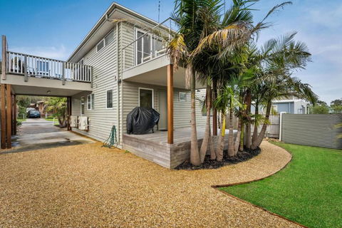 Amongst The Palms Inverloch - New South Wales Tourism  0