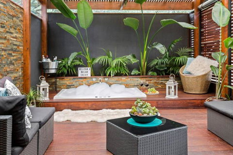 Amore Tranquil Oasis - Outdoor Spa. 50m To Beach. - New South Wales Tourism  0