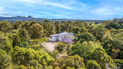 Ananda - Magnificent Byron Hinterland Retreat - New South Wales Tourism  4