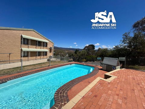 Alpine Mountain View Kirwan 9 - New South Wales Tourism  0