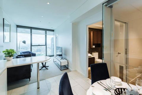 AirTrip Apartment On Margaret Street In CBD - New South Wales Tourism  1