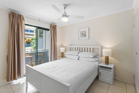 Albion Convenient Hideaway With Parking & Balcony - New South Wales Tourism  1