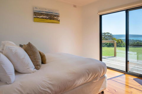 Antechamber Bay Retreats - New South Wales Tourism  3