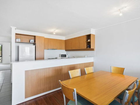 Apartment 11 Pacific Apartments - New South Wales Tourism  2