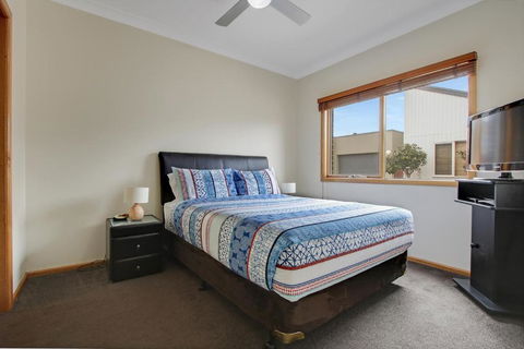 Apartments On Church - Unit 7 - New South Wales Tourism  1