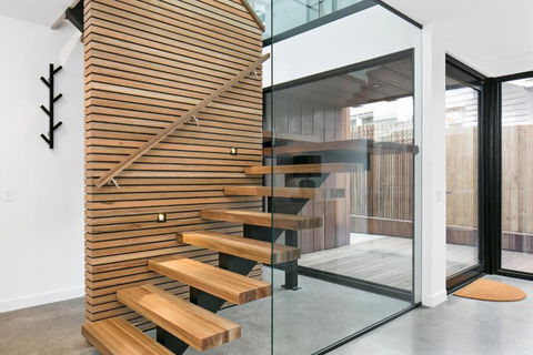 Apollo Bay Beach House - New South Wales Tourism  4