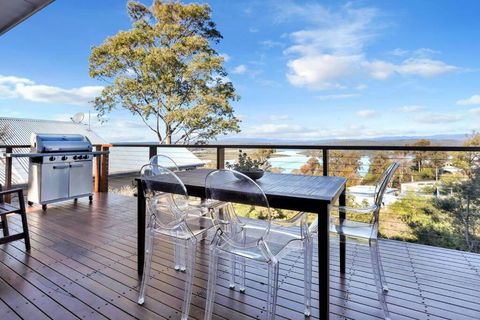 Aqua La Vista - 4 Bedroom Pet Friendly House - New South Wales Tourism  1