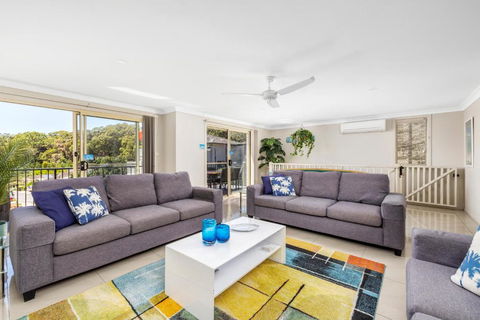 Aqua Lagoon - Great Family Beach Getaway - New South Wales Tourism  1