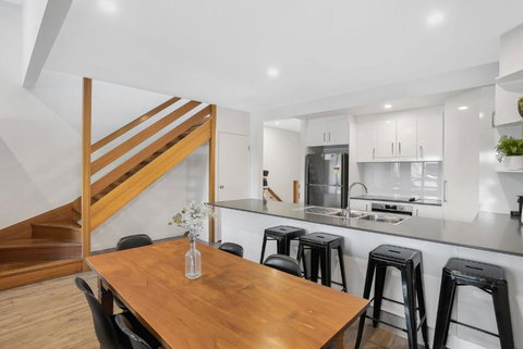 Aqua On Fletcher Street - New South Wales Tourism  2