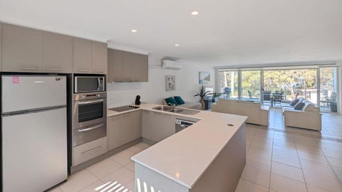 Aqua Vista By Experience Jervis Bay - New South Wales Tourism  4