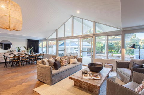 Aquila I Private Properties - New South Wales Tourism  1