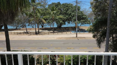 Arcadia Beach Unit 4 - New South Wales Tourism  0