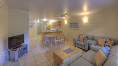 Arcadia Palms 2 - New South Wales Tourism  1