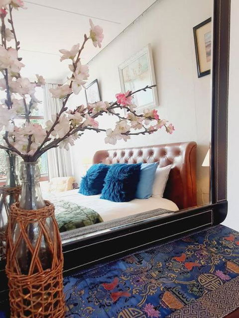 Architectural Bright Open 2B&1B Home With A Private Garden At Yarralumla - New South Wales Tourism  1