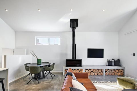 Architectural Brilliance - Sandy Bay - New South Wales Tourism  3