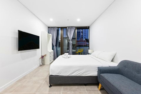 Arthur Hotel Bondi Junction No Reception And House Keeping No Sofa Bed - New South Wales Tourism  2
