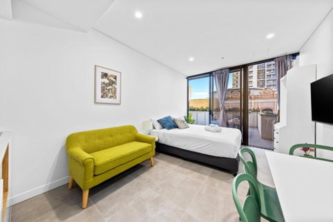 Arthur Hotel Bondi Junction No Reception And House Keeping No Sofa Bed - New South Wales Tourism  0