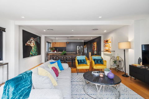 Artscape, Newtown Villa - New South Wales Tourism  0