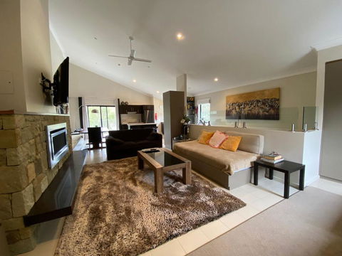 Aspen Creek 5 - Thredbo - New South Wales Tourism  4