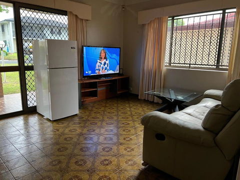 Aspley Large Room & Share Bathroom With Other Guests - New South Wales Tourism  0