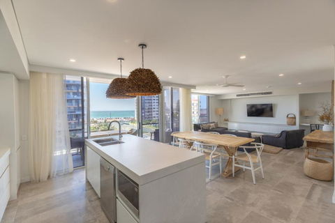 Astina Suites, Forster - New South Wales Tourism  0