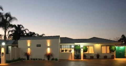Astoria Retreat Bed & Breakfast - New South Wales Tourism  0