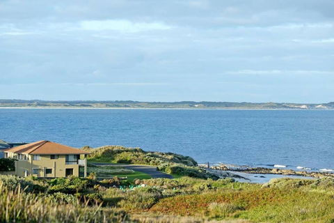 Augusta Beachfront - Watch The Whales Go By - New South Wales Tourism  0