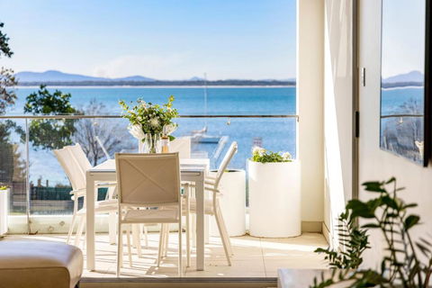 Aura 3 Spectacular Beachside Views - New South Wales Tourism  1