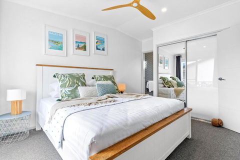Auspray - New South Wales Tourism  0