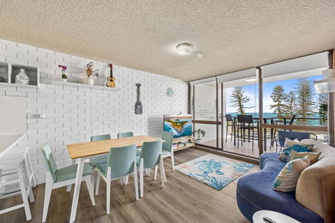 Avalon On Alex Beach 2 Bedroom Apartment - New South Wales Tourism  0