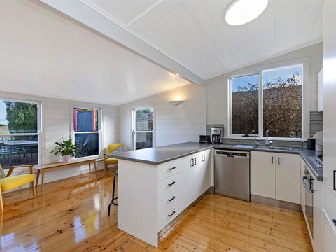 Avery Cottage - New South Wales Tourism  1