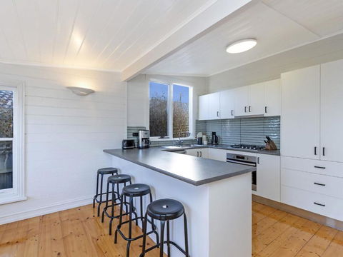 Avery Cottage - New South Wales Tourism  0