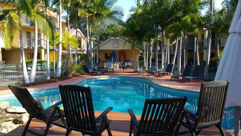 At Beach Court Holiday Villas - New South Wales Tourism  0