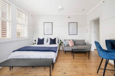 Art Deco Studio In The Heart Of Darlinghurst - New South Wales Tourism  0