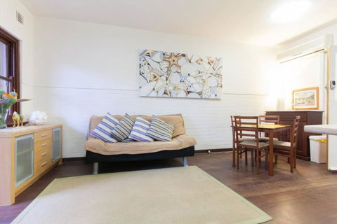 B3 Crawley Apartment 1 BRM & Sleepout Near UWA - New South Wales Tourism  1