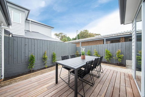 Barefoot Beach House McCrae - New South Wales Tourism  2