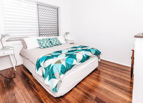 BAY PROPERTIES . Pacific Lodge - New South Wales Tourism  1