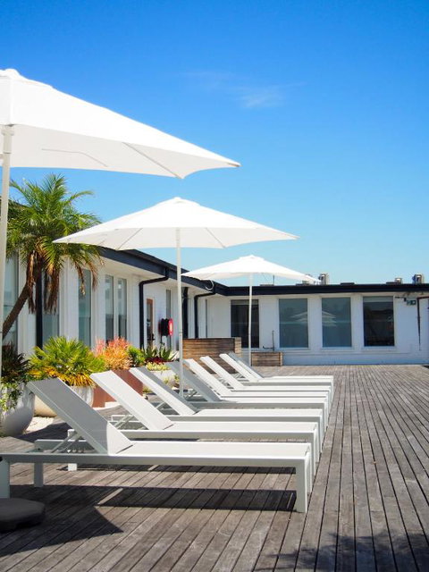 Barrys Beach Road Hotel - New South Wales Tourism  0