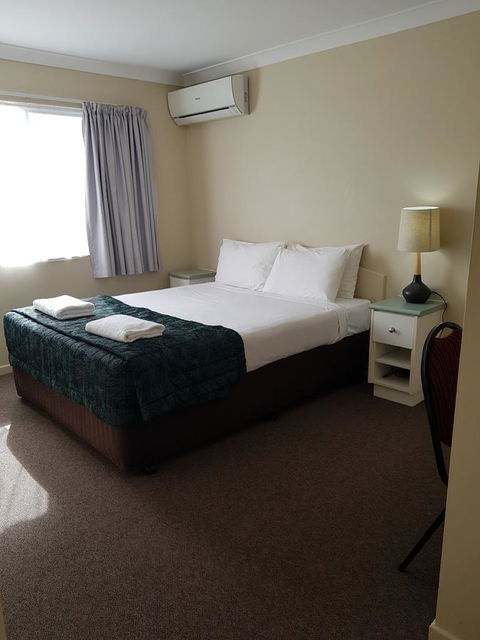 Southport Motel & Apartments - New South Wales Tourism  13