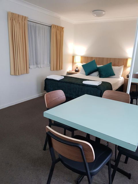 Southport Motel & Apartments - New South Wales Tourism  5