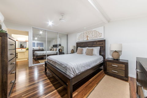 Hayman Views - New South Wales Tourism  16
