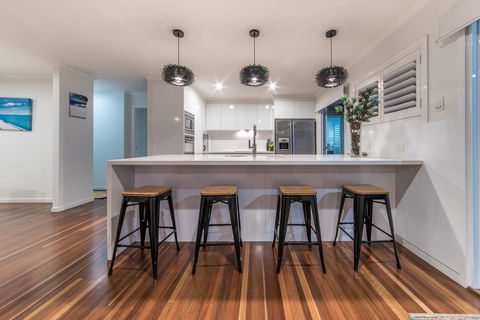 Hayman Views - New South Wales Tourism  18