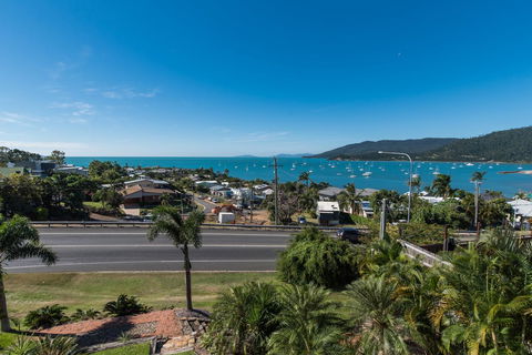 Hayman Views - New South Wales Tourism  10