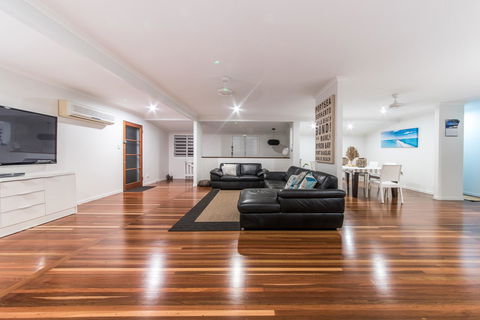 Hayman Views - New South Wales Tourism  19