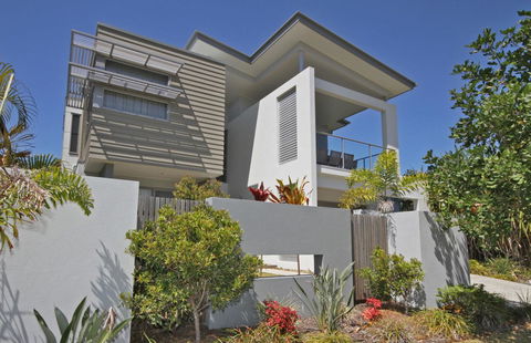 48 Boardrider Crescent, Mt Coolum - Pet Friendly, WiFi, Linen Incl. 500 BOND - New South Wales Tourism  0