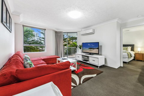 The Ritz Resort Heated Pool - New South Wales Tourism  7
