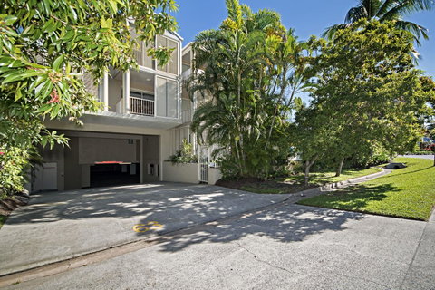 Port Douglas Apartments - Adults Only Oasis - New South Wales Tourism  43