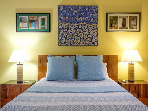 Five Bimba (Tractor House) - New South Wales Tourism  5